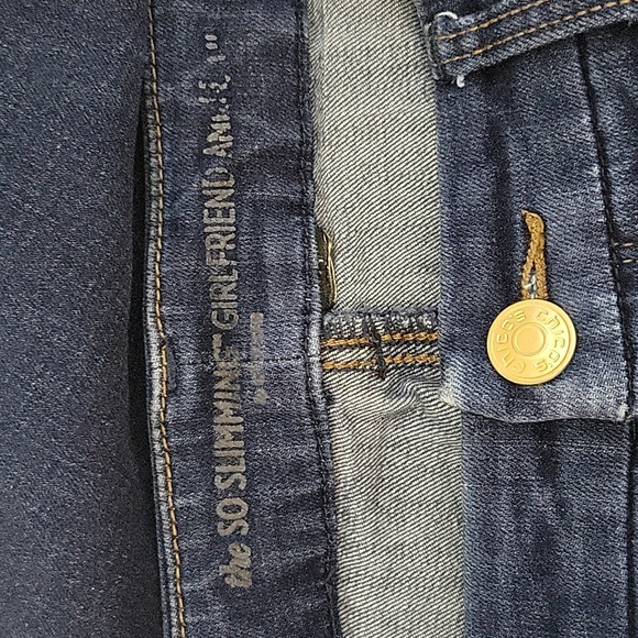 Chico's So Slimming Girlfriend Ankle Jeans Size 8R - Picture 2 of 5